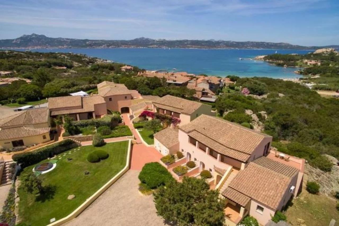 Godo Beach Hotel Baja Sardinia Exterior foto