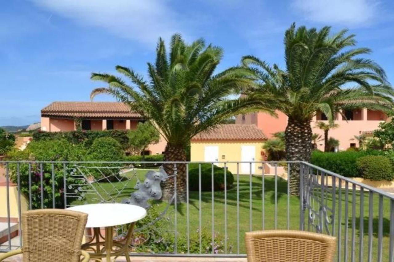 Godo Beach Hotel Baja Sardinia Exterior foto