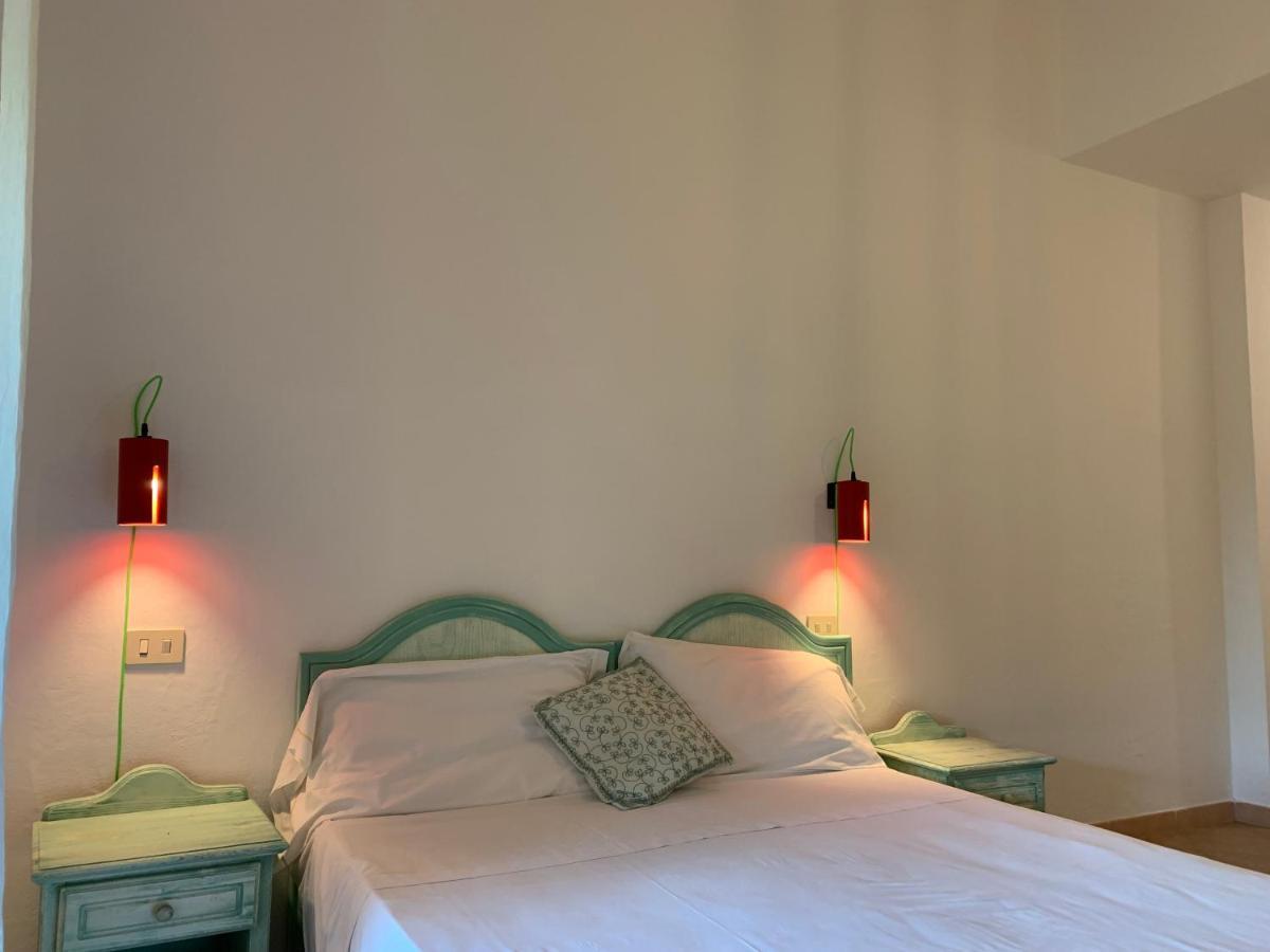 Godo Beach Hotel Baja Sardinia Exterior foto