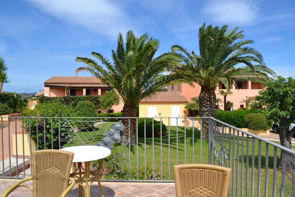 Godo Beach Hotel Baja Sardinia Exterior foto