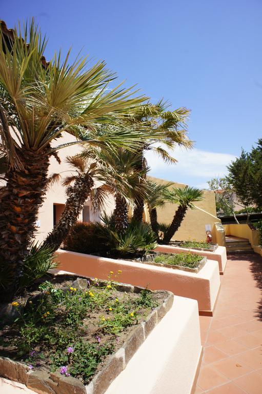 Godo Beach Hotel Baja Sardinia Exterior foto