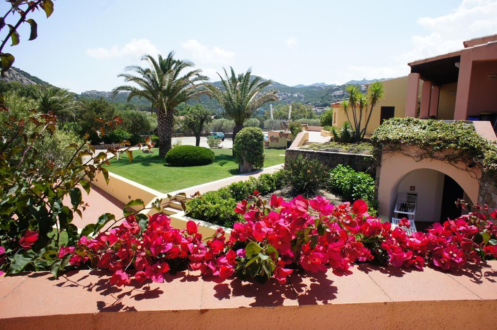 Godo Beach Hotel Baja Sardinia Exterior foto
