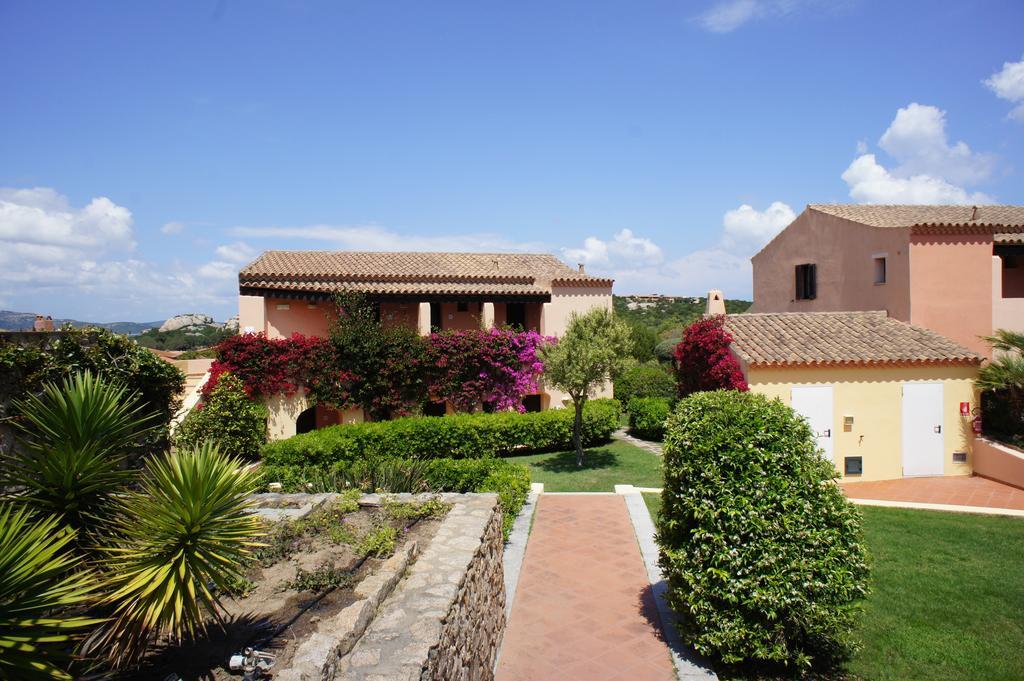 Godo Beach Hotel Baja Sardinia Exterior foto