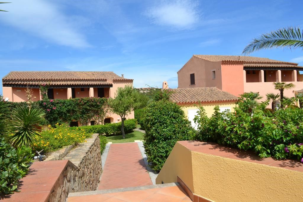 Godo Beach Hotel Baja Sardinia Exterior foto